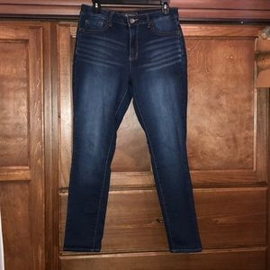 Dark blue blue jeans